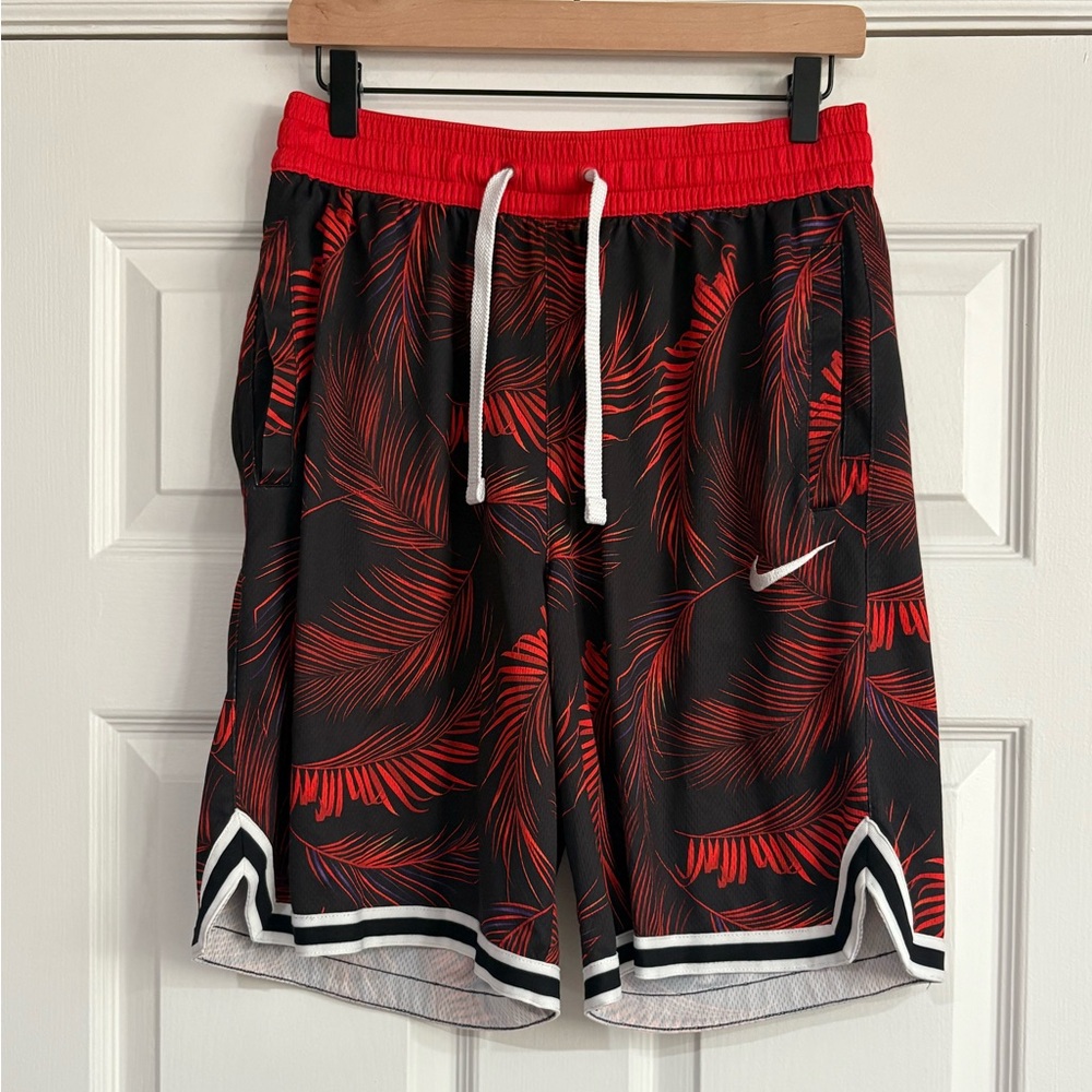 Nike Black and Red Feather Pattern Shorts - Picture 2 of 4